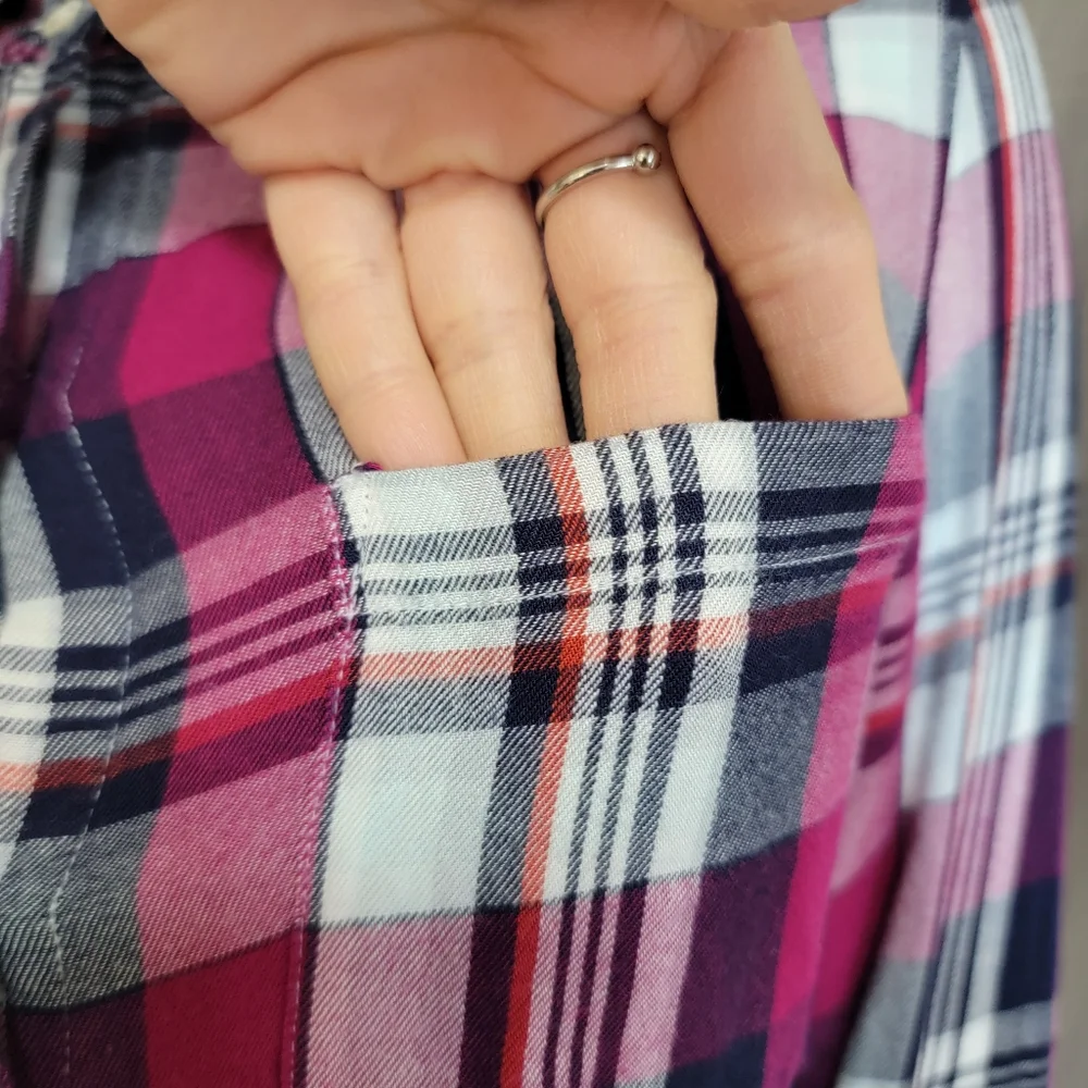 Banana Republic Magenta Plaid Flannel Shirt Boyfriend Fit Small Chic
